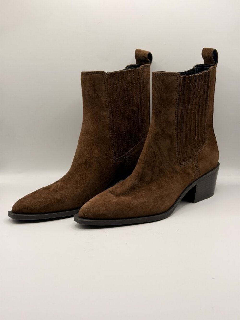 Stuart Weitzman Women's Brown Kai Brown Suede Chelsea Bootie Sz 7